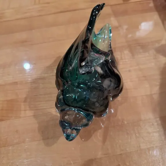 Hand blown Glass Seashell teal green with gold accents New - Picture 4 of 7